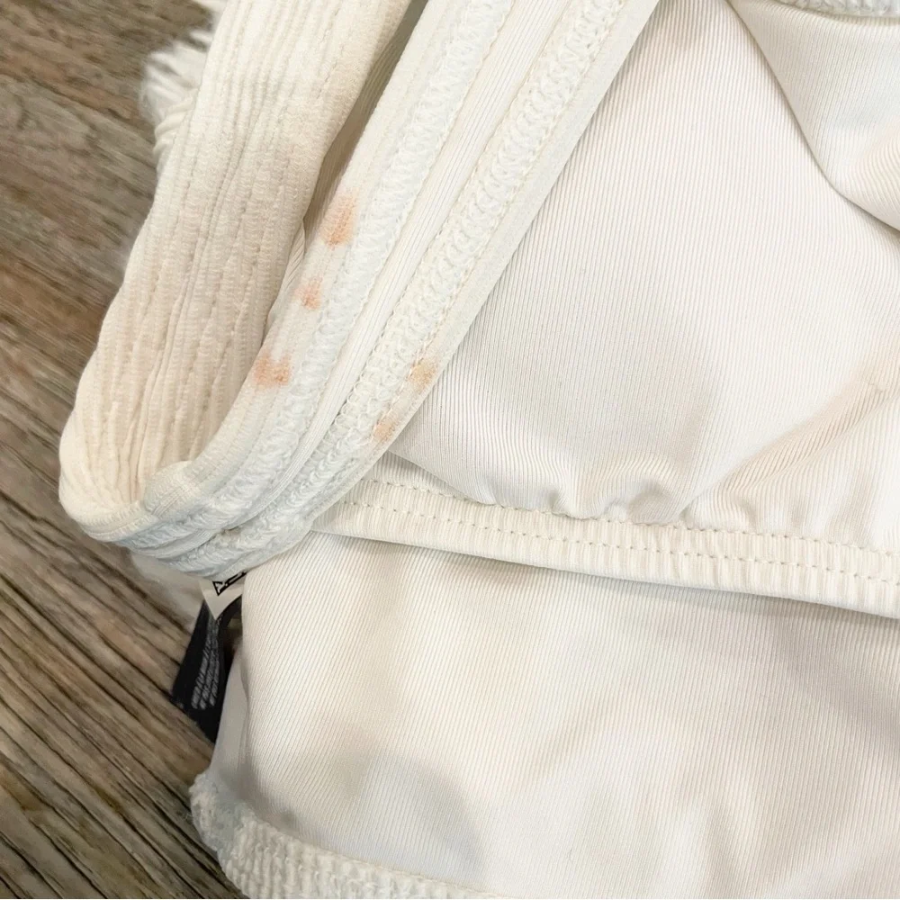 aerie scoop neck